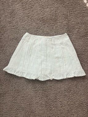 Lola lace skort
